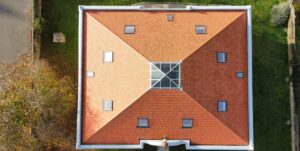 Cubierta de teja y sustitución de ventanas 1